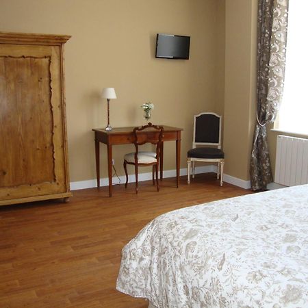 La Cour Des Carmes Bed and Breakfast Arras Kamer foto