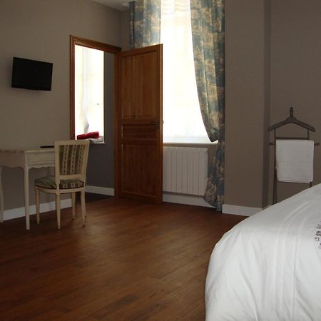 La Cour Des Carmes Bed and Breakfast Arras Kamer foto