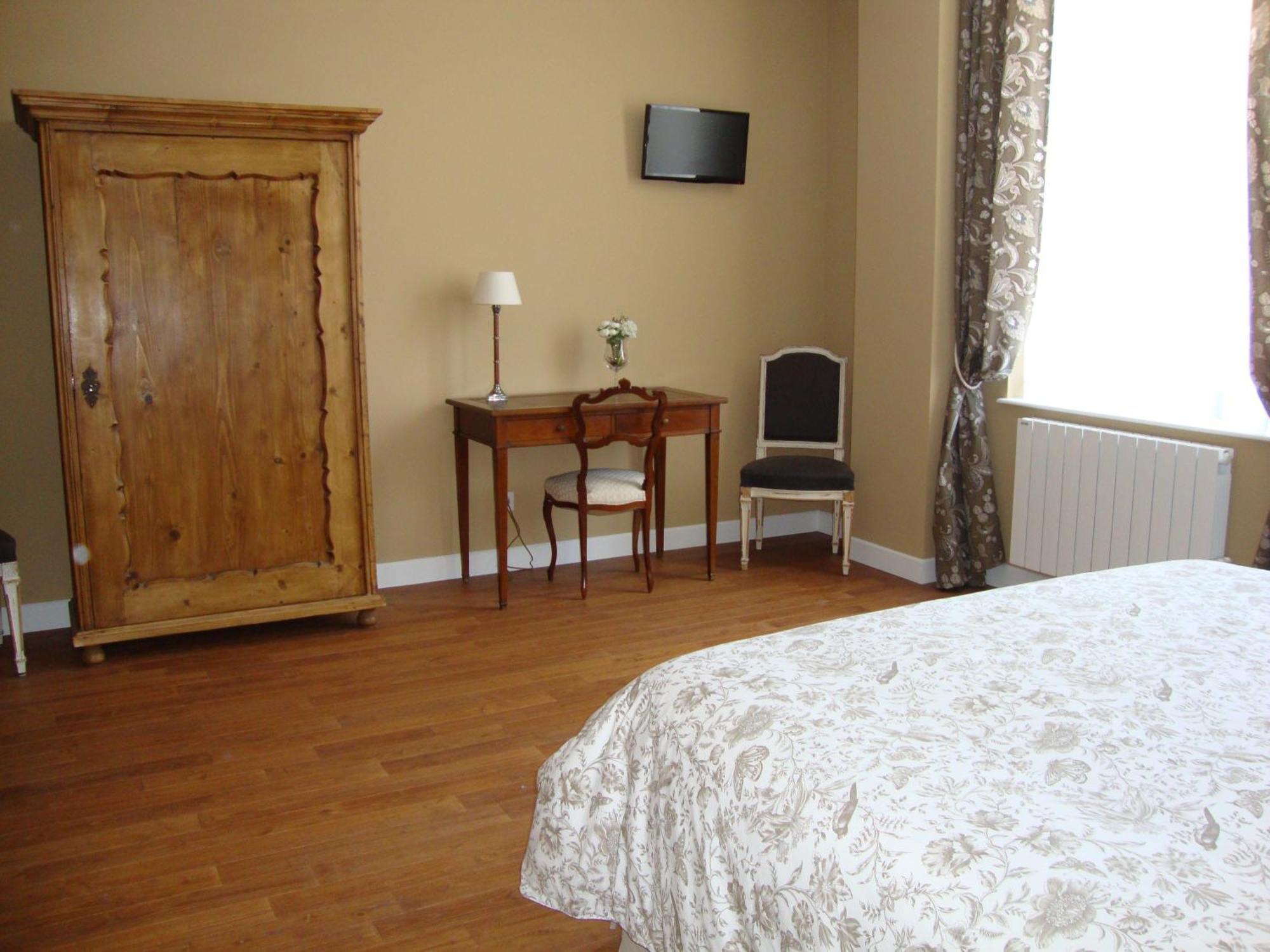 La Cour Des Carmes Bed and Breakfast Arras Kamer foto
