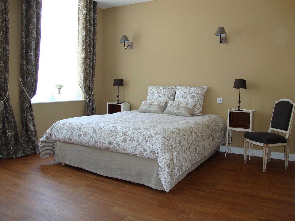 La Cour Des Carmes Bed and Breakfast Arras Kamer foto