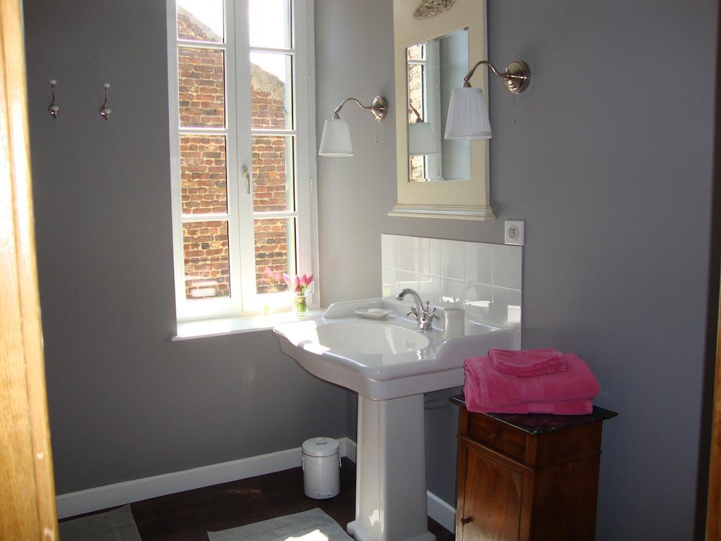 La Cour Des Carmes Bed and Breakfast Arras Kamer foto
